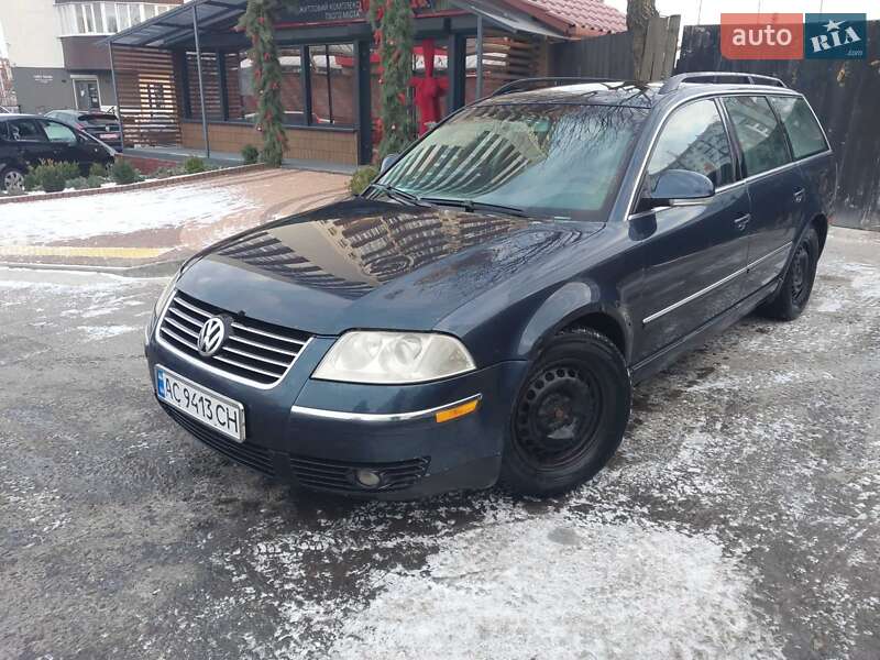 Универсал Volkswagen Passat 2004 в Ровно