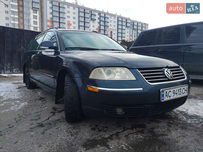 Универсал Volkswagen Passat 2004 в Ровно