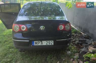 Седан Volkswagen Passat 2005 в Миргороде