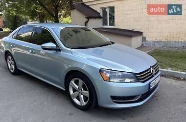Седан Volkswagen Passat 2012 в Харкові