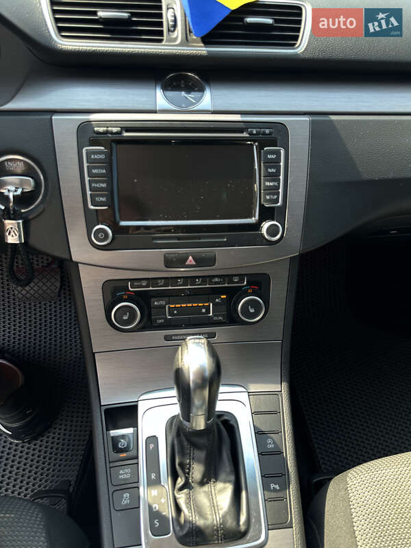 Универсал Volkswagen Passat 2011 в Черкассах