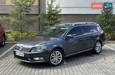Универсал Volkswagen Passat 2012 в Ивано-Франковске