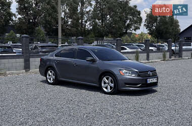 Седан Volkswagen Passat 2013 в Дніпрі