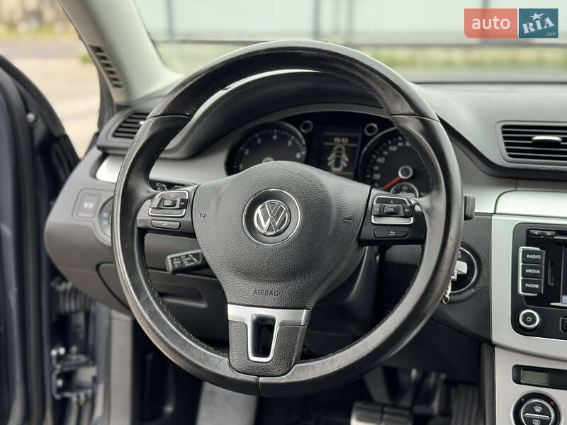 Универсал Volkswagen Passat 2009 в Луцке