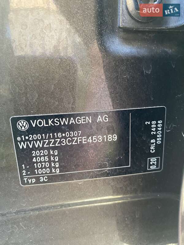 Седан Volkswagen Passat 2015 в Хусті