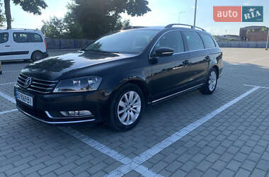 Универсал Volkswagen Passat 2012 в Тернополе