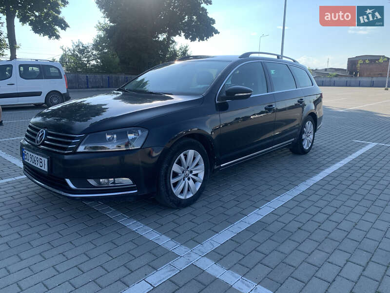 Универсал Volkswagen Passat 2012 в Тернополе