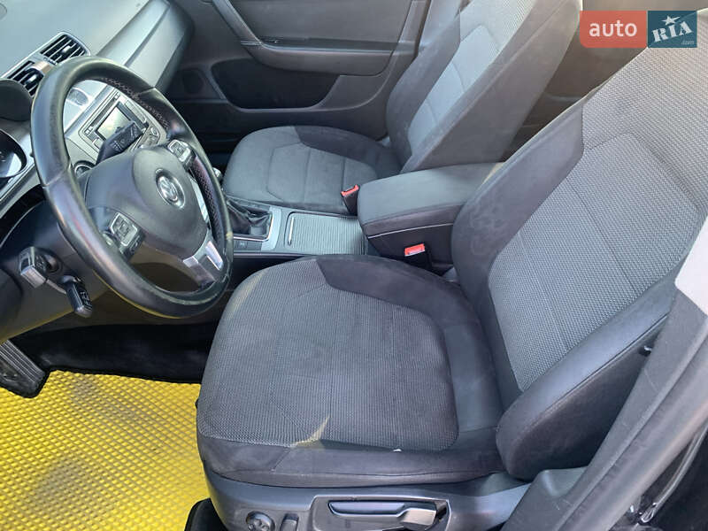 Универсал Volkswagen Passat 2012 в Тернополе