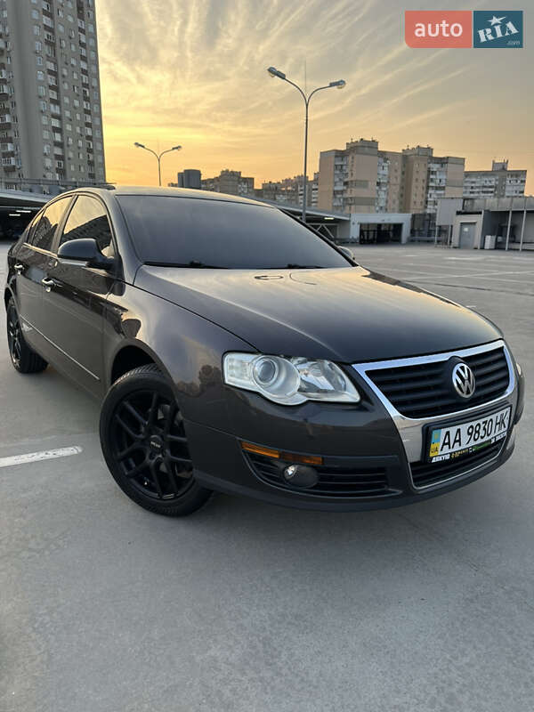 Седан Volkswagen Passat 2008 в Києві