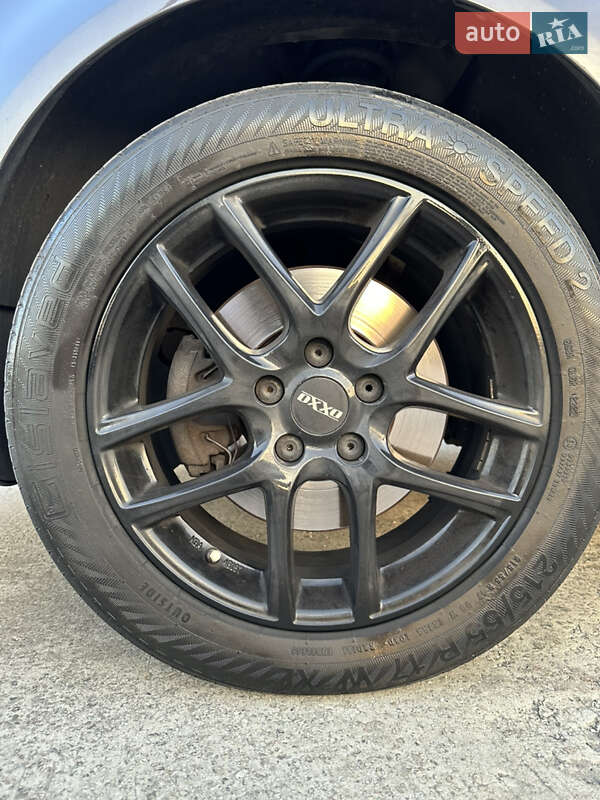 Седан Volkswagen Passat 2008 в Києві