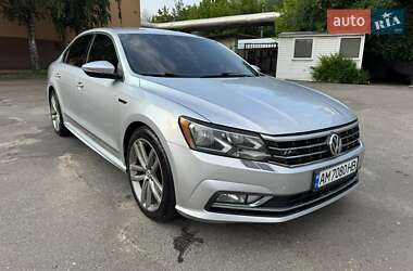 Седан Volkswagen Passat 2017 в Николаеве