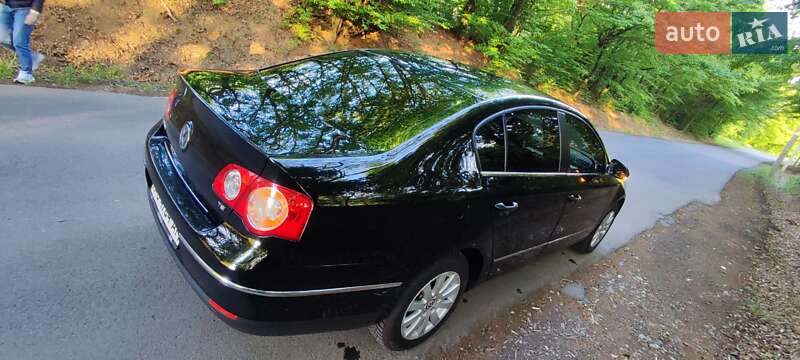 Седан Volkswagen Passat 2008 в Мукачевому