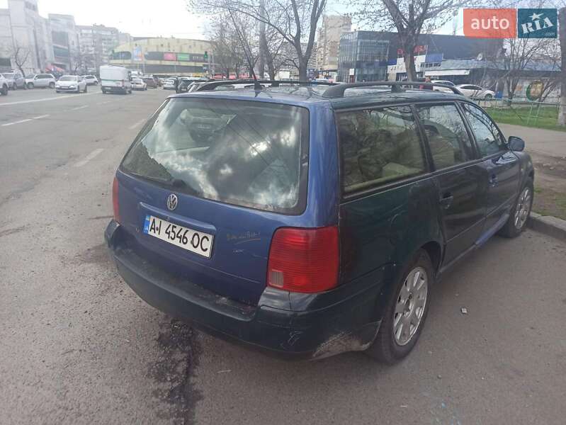 Универсал Volkswagen Passat 1999 в Ржищеве