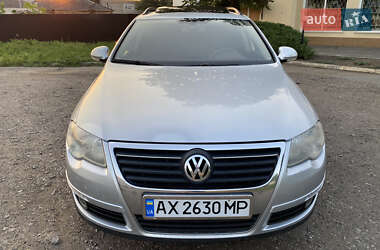 Універсал Volkswagen Passat 2008 в Харкові