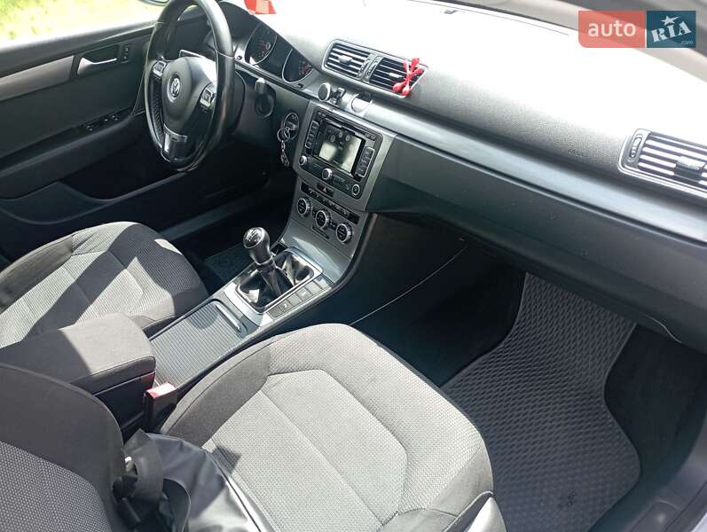 Универсал Volkswagen Passat 2014 в Изяславе фото 20 Универсал Volkswagen Passat 2014 в Изяславе
