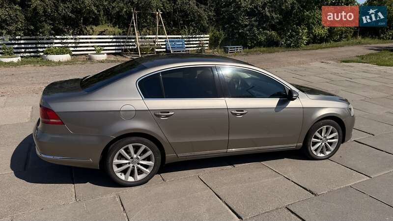 Седан Volkswagen Passat 2013 в Броварах