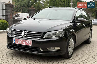 Універсал Volkswagen Passat 2012 в Рівному