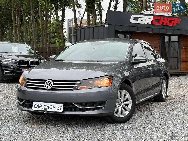 Седан Volkswagen Passat 2012 в Стрые