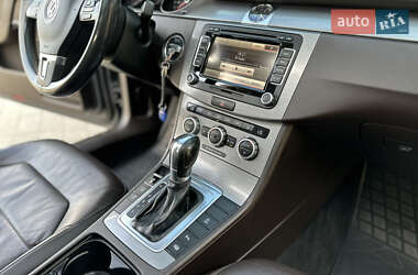 Універсал Volkswagen Passat 2013 в 