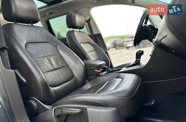 Універсал Volkswagen Passat 2013 в 