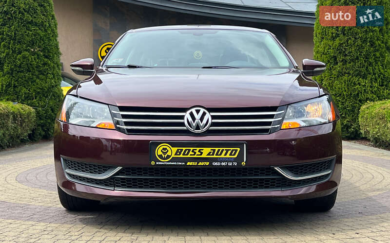 Седан Volkswagen Passat 2011 в Львове