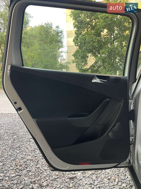 Универсал Volkswagen Passat 2008 в Днепре