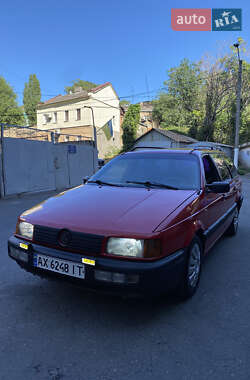 Седан Volkswagen Passat 1992 в Одесі