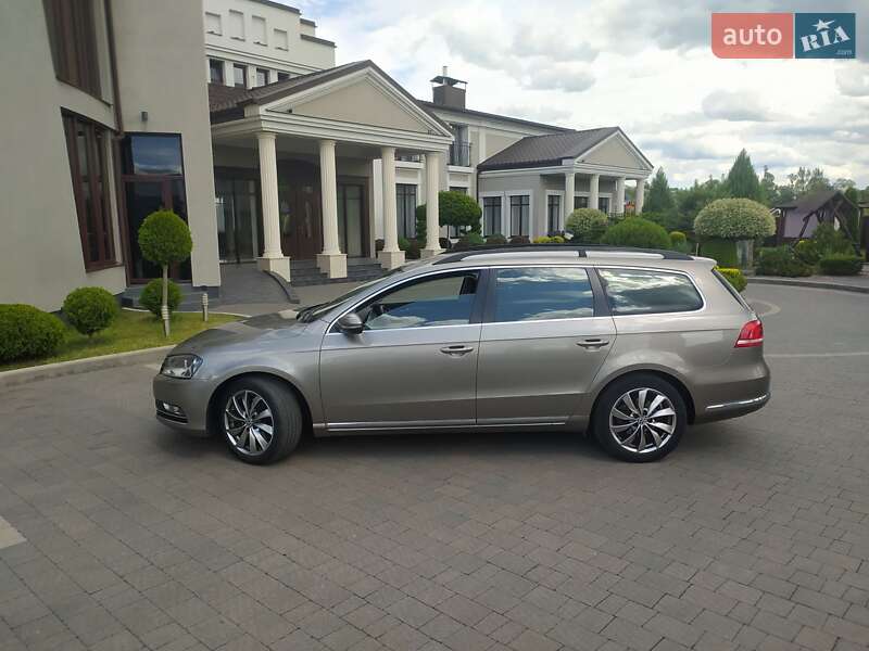 Универсал Volkswagen Passat 2012 в Стрые