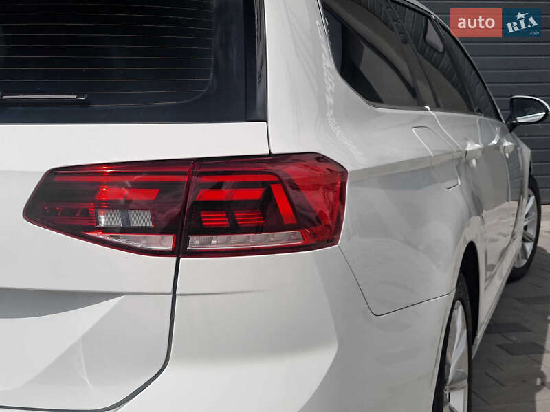 Универсал Volkswagen Passat 2019 в Петропавловской Борщаговке