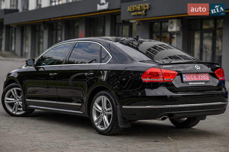 Седан Volkswagen Passat 2013 в Новояворовске