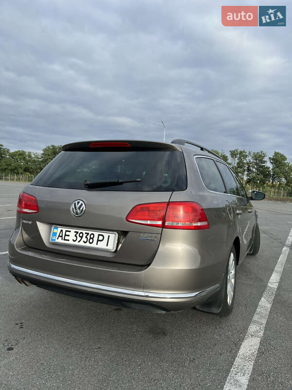 Универсал Volkswagen Passat 2011 в Днепре