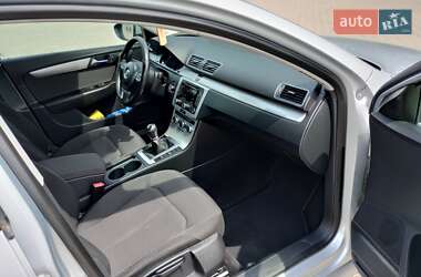 Универсал Volkswagen Passat 2013 в 