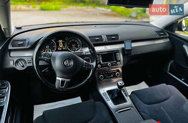 Універсал Volkswagen Passat 2010 в 