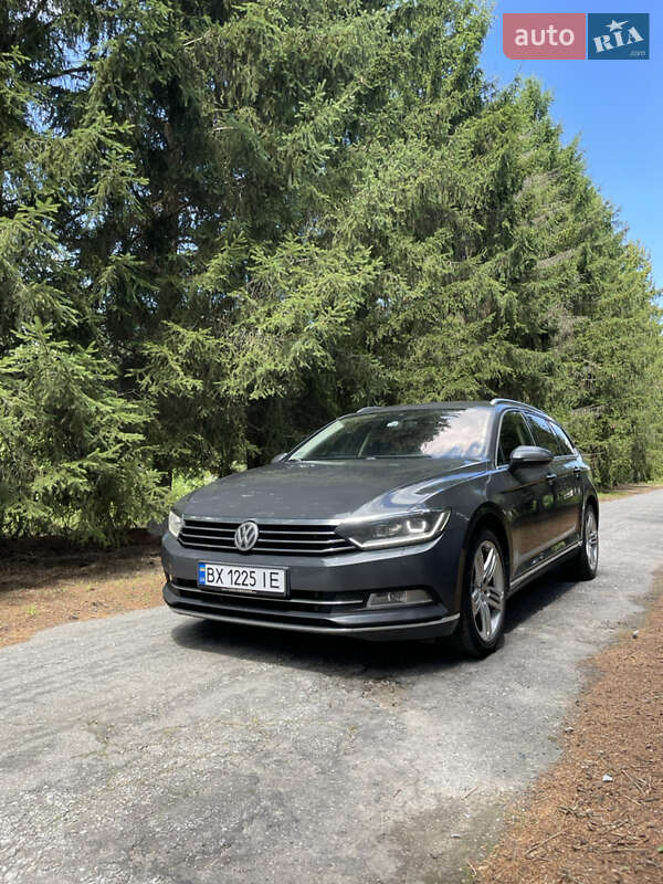 Універсал Volkswagen Passat 2015 в Любарі