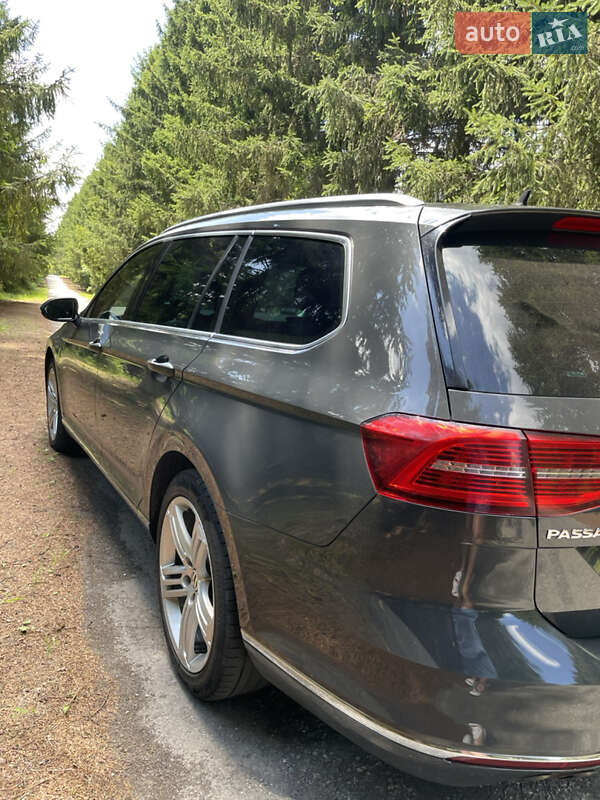 Універсал Volkswagen Passat 2015 в Любарі