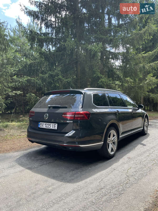 Універсал Volkswagen Passat 2015 в Любарі