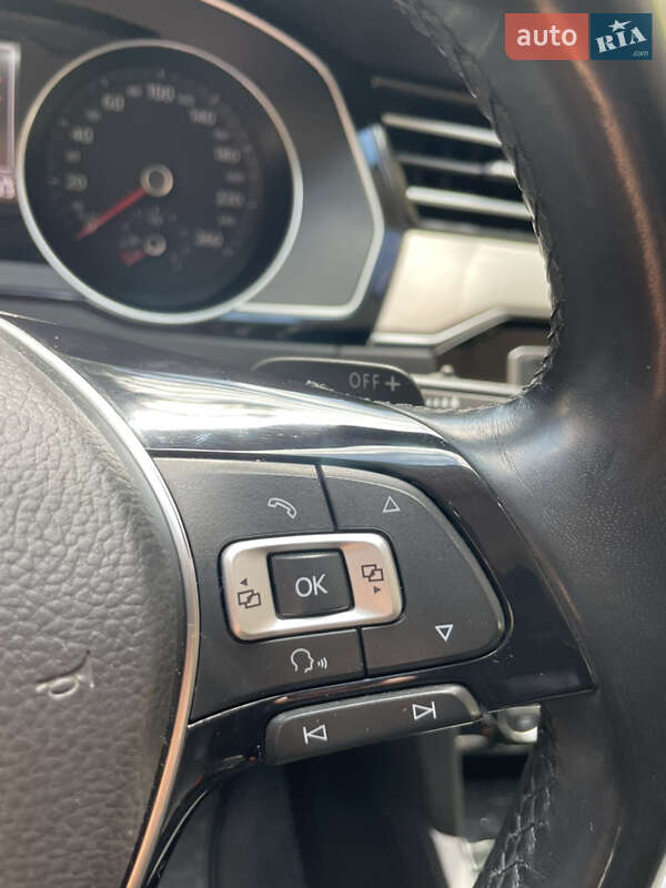 Універсал Volkswagen Passat 2015 в Любарі