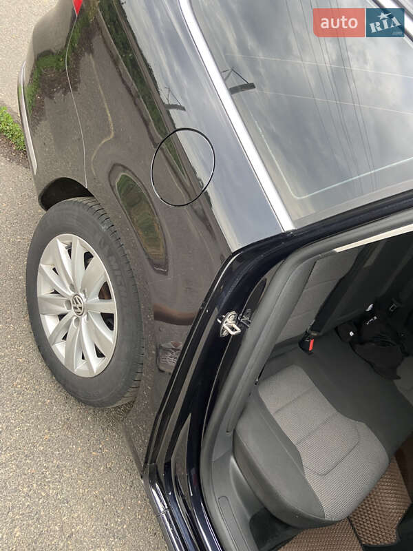 Универсал Volkswagen Passat 2012 в Черкассах
