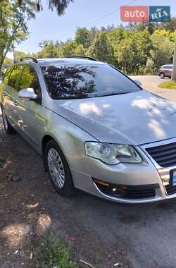 Универсал Volkswagen Passat 2006 в Житомире