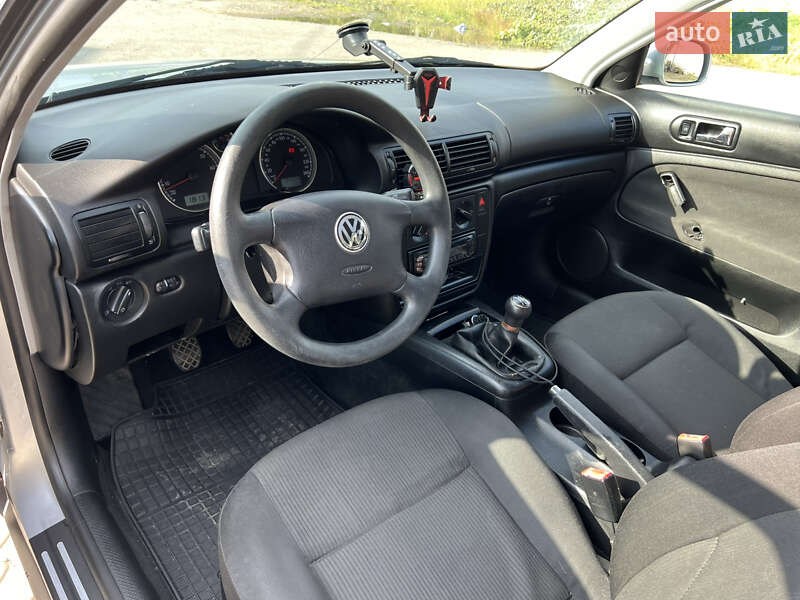Универсал Volkswagen Passat 2003 в Луцке