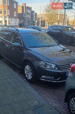 Универсал Volkswagen Passat 2012 в Тернополе