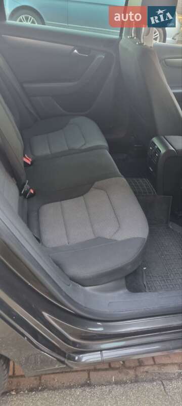 Універсал Volkswagen Passat 2012 в Тернополі