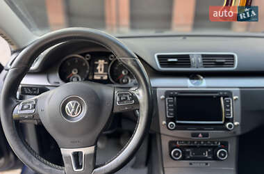 Универсал Volkswagen Passat 2011 в 