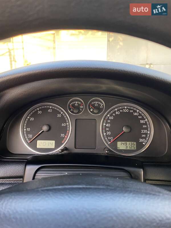 Седан Volkswagen Passat 2003 в Соснице