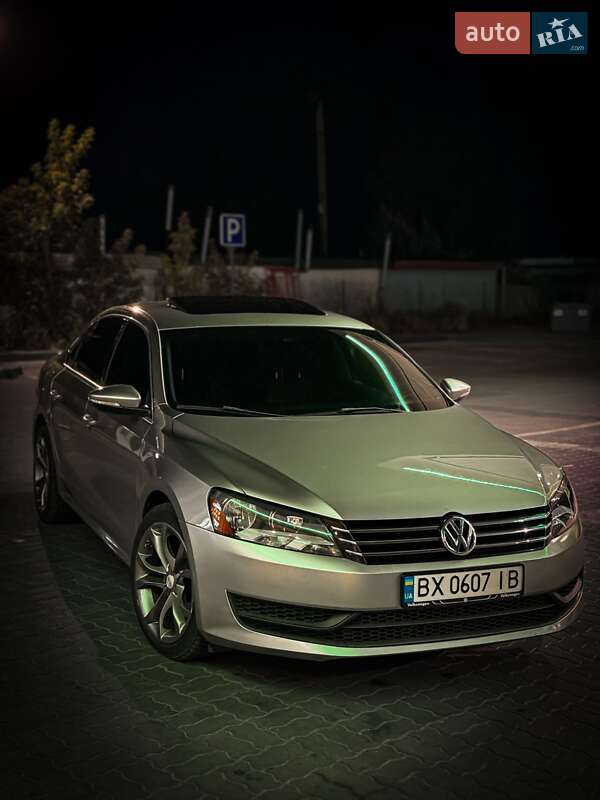 Седан Volkswagen Passat 2012 в Нетешине