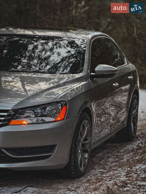 Седан Volkswagen Passat 2012 в Нетешине