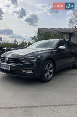 Универсал Volkswagen Passat 2019 в Кропивницком