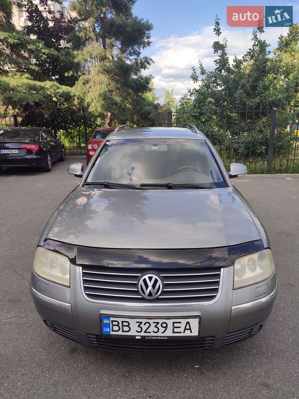 Универсал Volkswagen Passat 2004 в Киеве