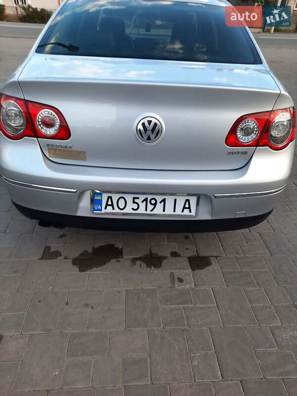 Седан Volkswagen Passat 2005 в Перечине