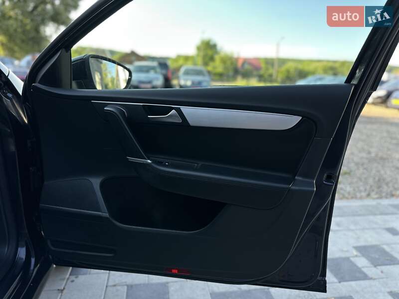 Універсал Volkswagen Passat 2013 в Івано-Франківську